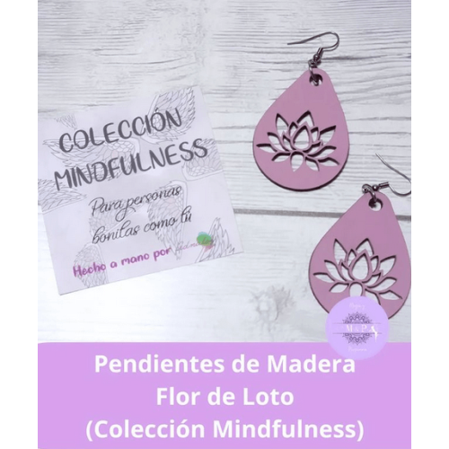 Flor de loto en madera